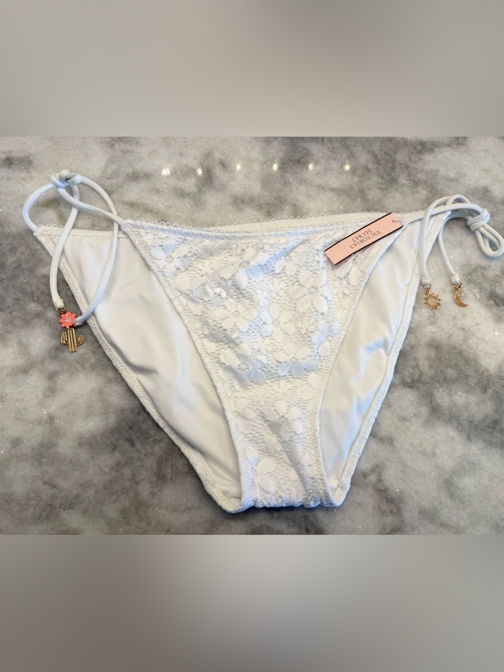 Victoria’s Secret White Lace Bikini Bottom Tie Side Charms Boho Bridal L BNWT - Picture 1 of 7